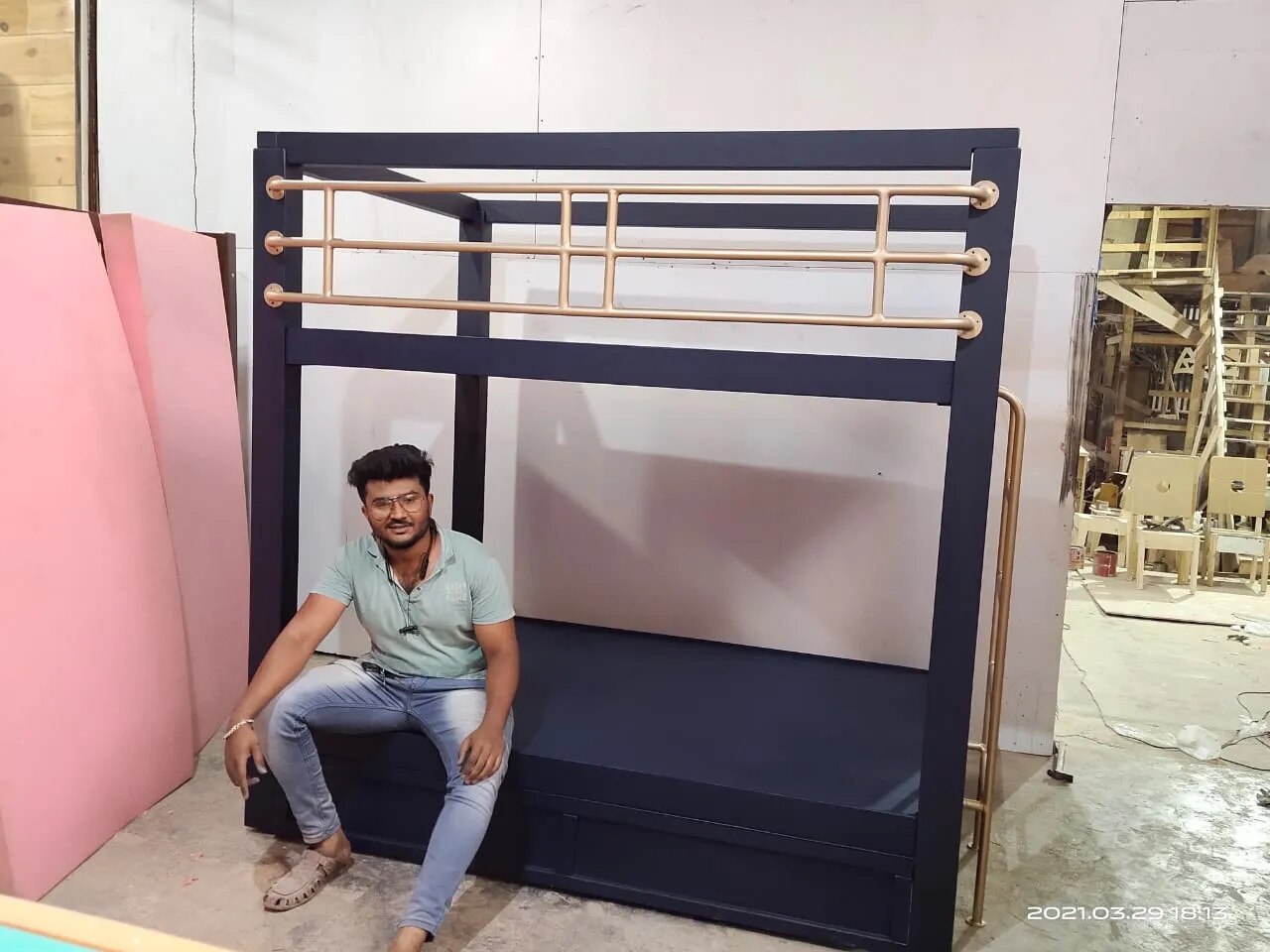 Adults Family Bunk Bed (Heavy pillars 4"x4") image 1