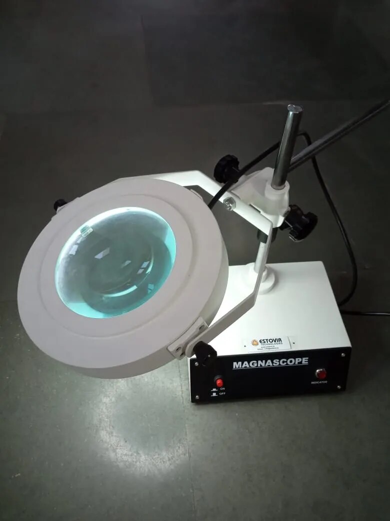 Illuminated Magnifier image 1