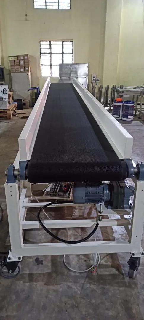 Truck Loading & Unloading Conveyor System image 1