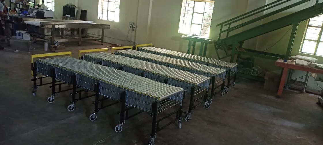 Flexible Roller Conveyor System image 1