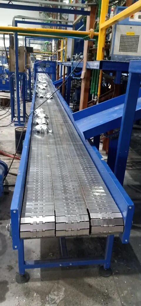 Slat Chain Conveyor System image 1