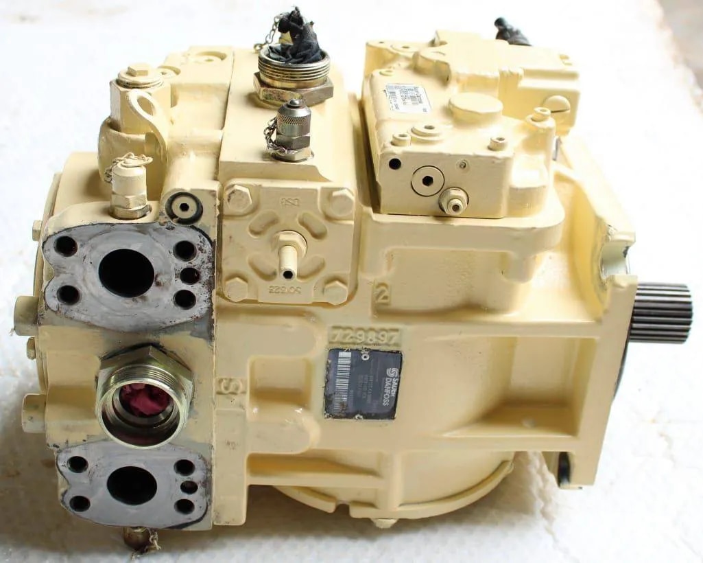 Danfoss Swash Plate Type Axial Piston Pump image 1