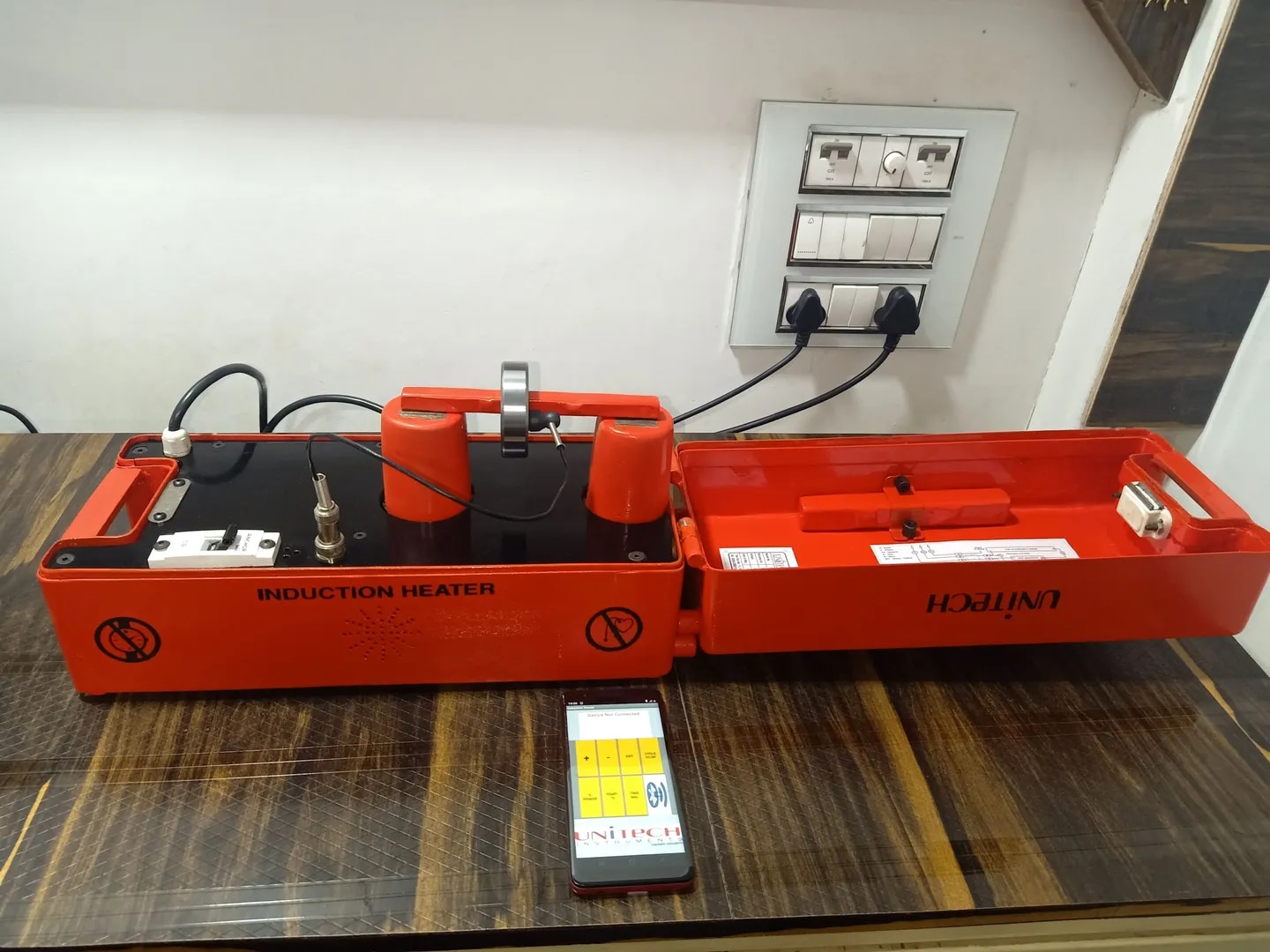SMALL BEARING INDUCTION HEATER image 1