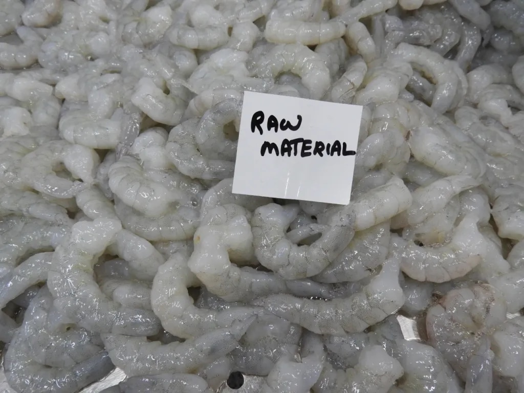 PEELED & DEVEINED VANNAMEI SHRIMPS/PRAWNS (IQF) image 1