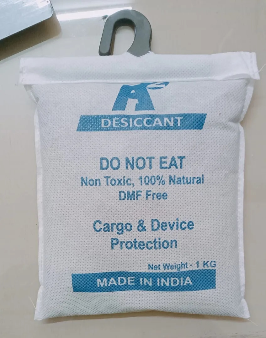 Super Dry Desiccant Active Clay Desiccant Ball High absorption rate 1 Kg Desiccant Bag for universal application image 1