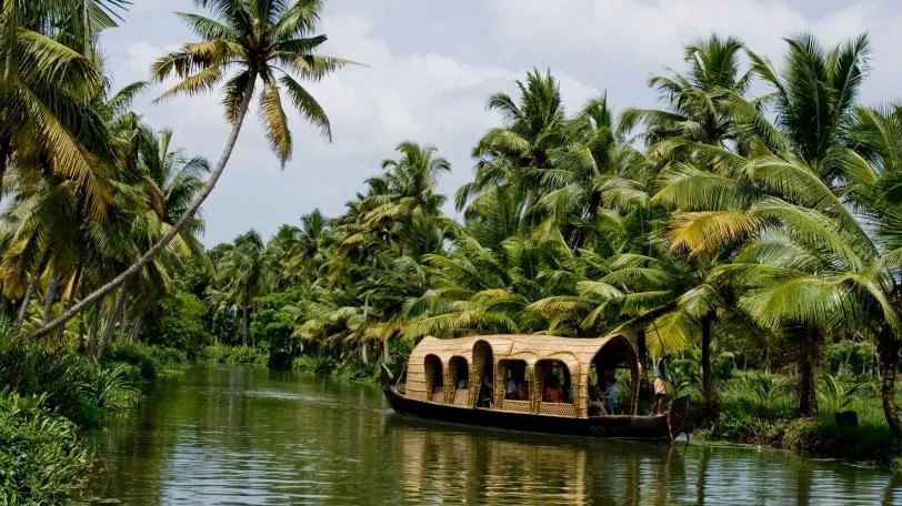 KERALA -KERALA KANYAKUMARI WITH GURUWAYUR image 1