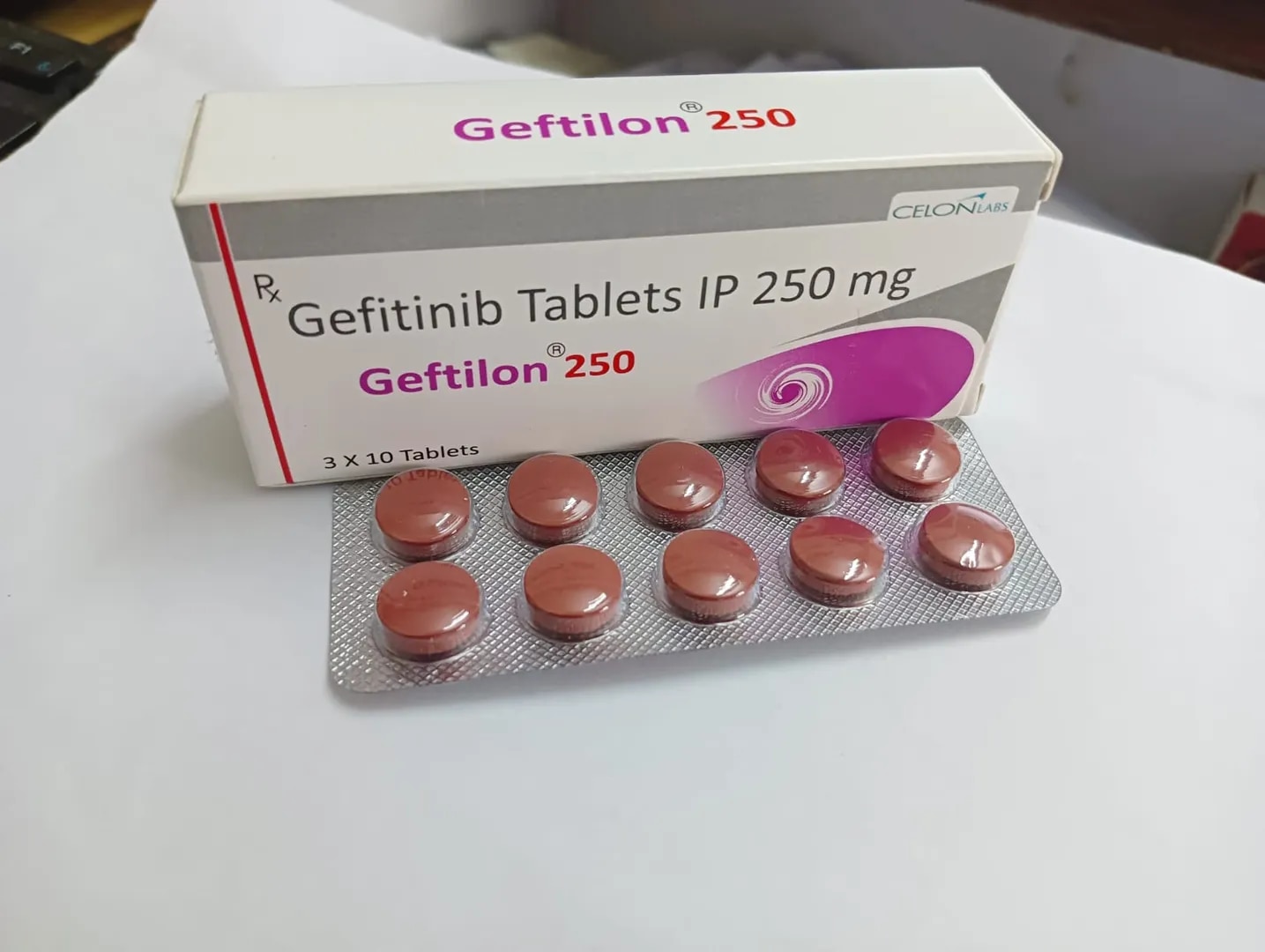 Gefitinib image 1