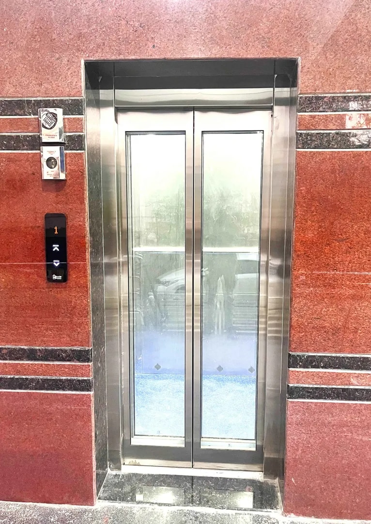 AUTOMATIC DOORS ELEVATORS/LIFTS image 1