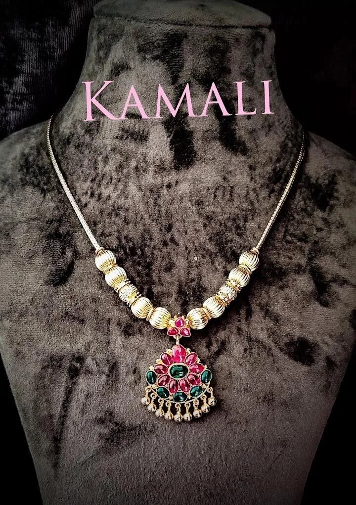 Varikkai Kempu Necklace image 1