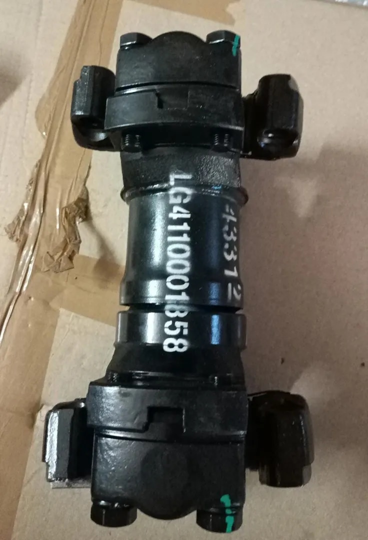 PROPPLER SHAFT (UNIVERSAL JOINT ASSY)4110001858 image 1