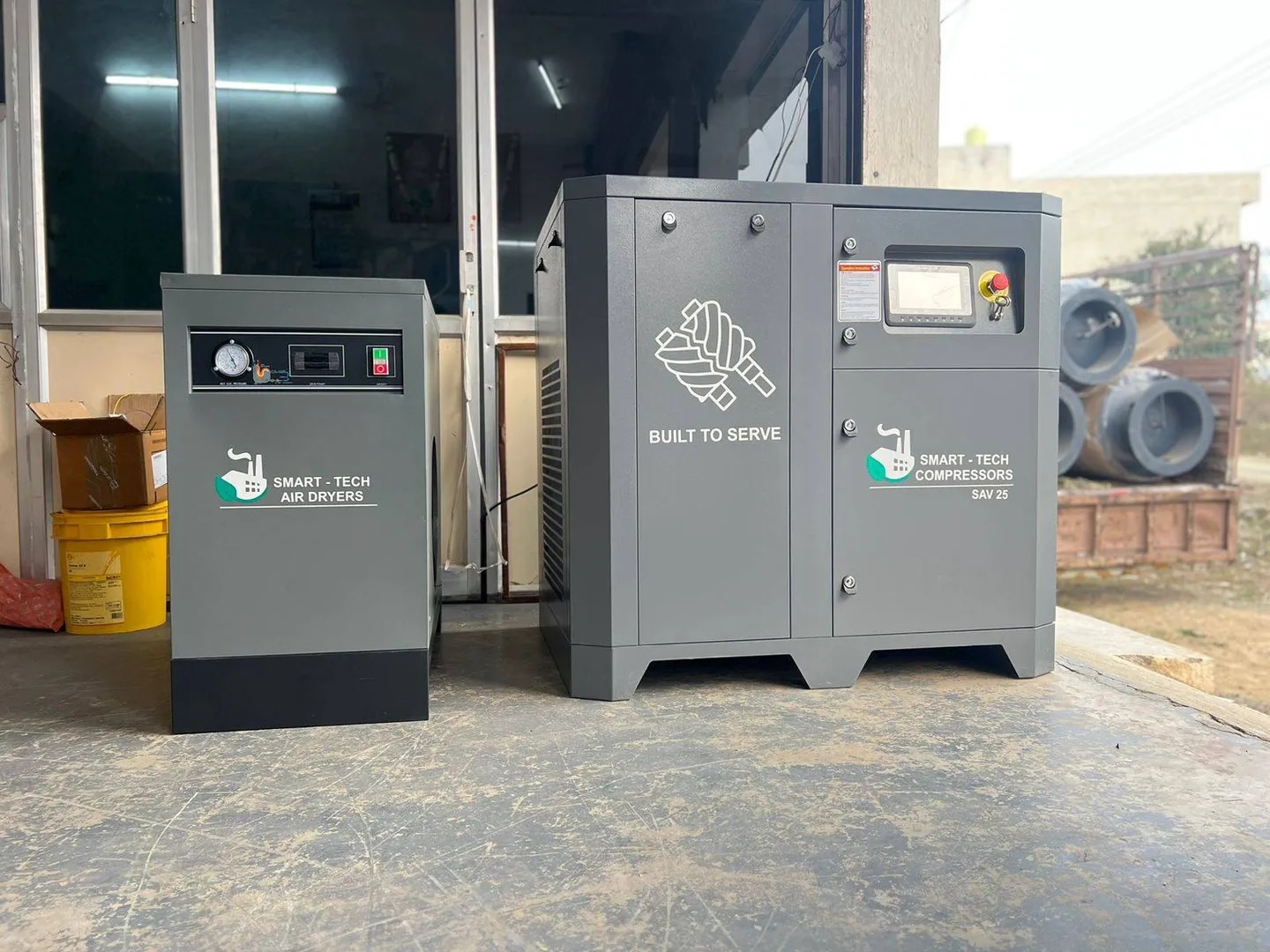 SMART -TECH MAKE 25 HP VFD COMPRESSOR image 1