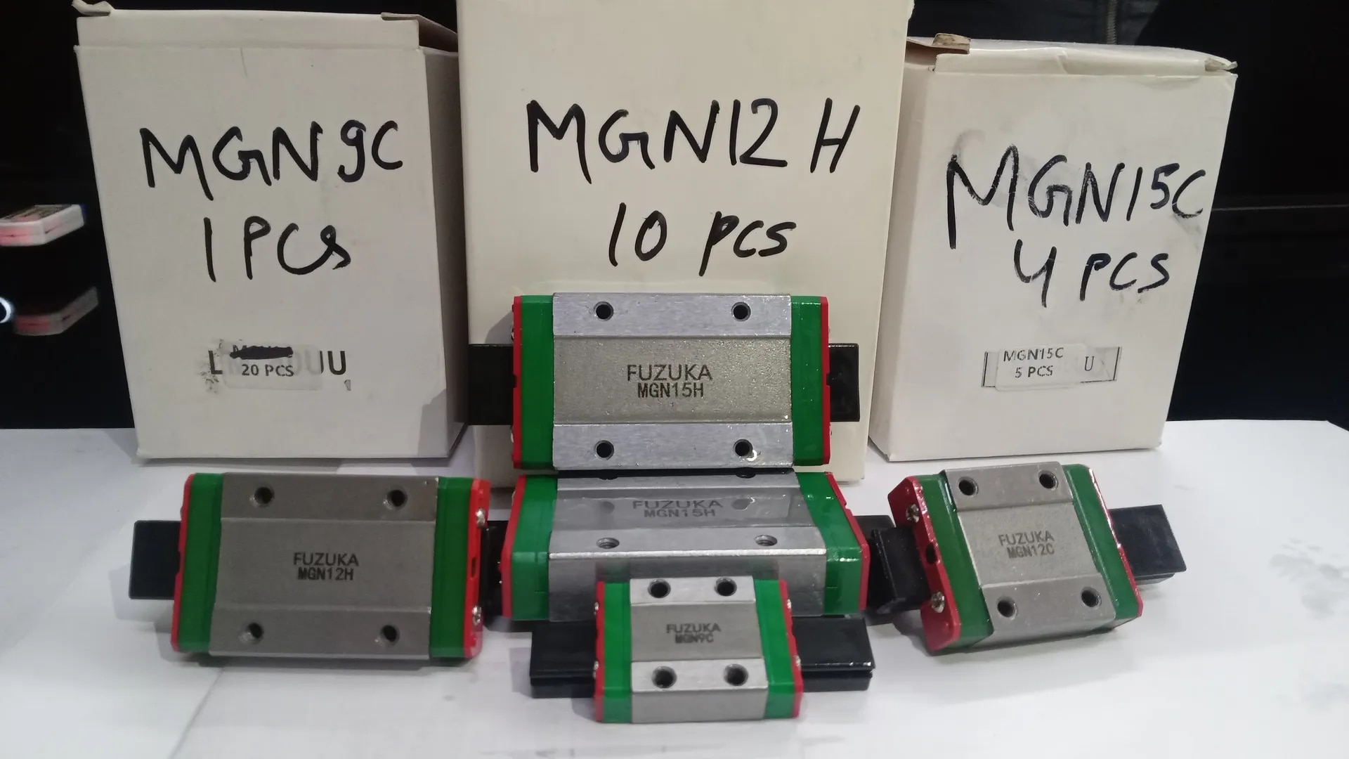 LINEAR GUIDEWAY BEARING MGN SERIES
MGN5C | MGN5H | MGN7C | MGN7H | MGN9C
MGN9H | MGN12C | MGN12H | MGN15C | MGN15H image 1