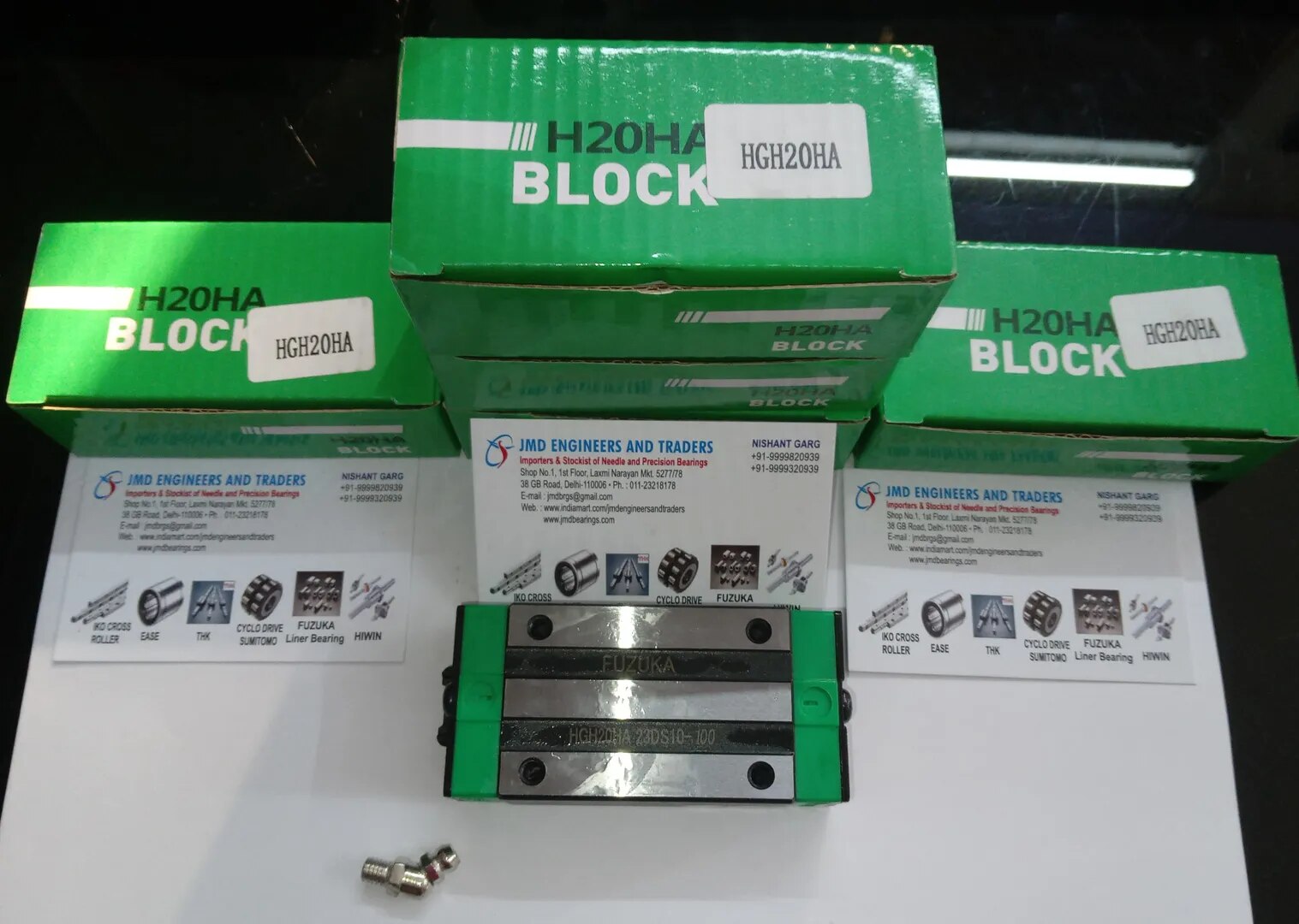 LINEAR GUIDEWAY BEARING.
HGH20HA / HGW20HA
HGW30HA / HGH30HA
HGH40HA / HGW40HA image 1