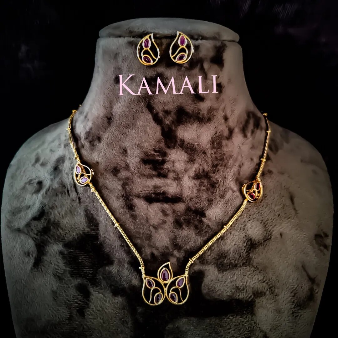 Mini Necklace image 1
