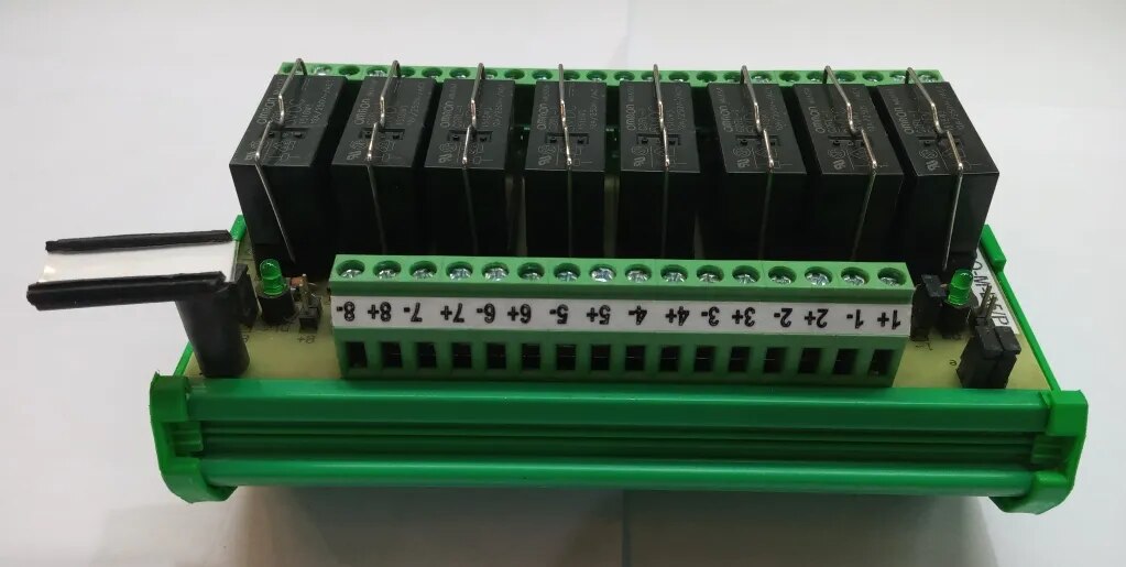 Relay Interfacing Module RP05D08-1CO-M-B5/P image 1