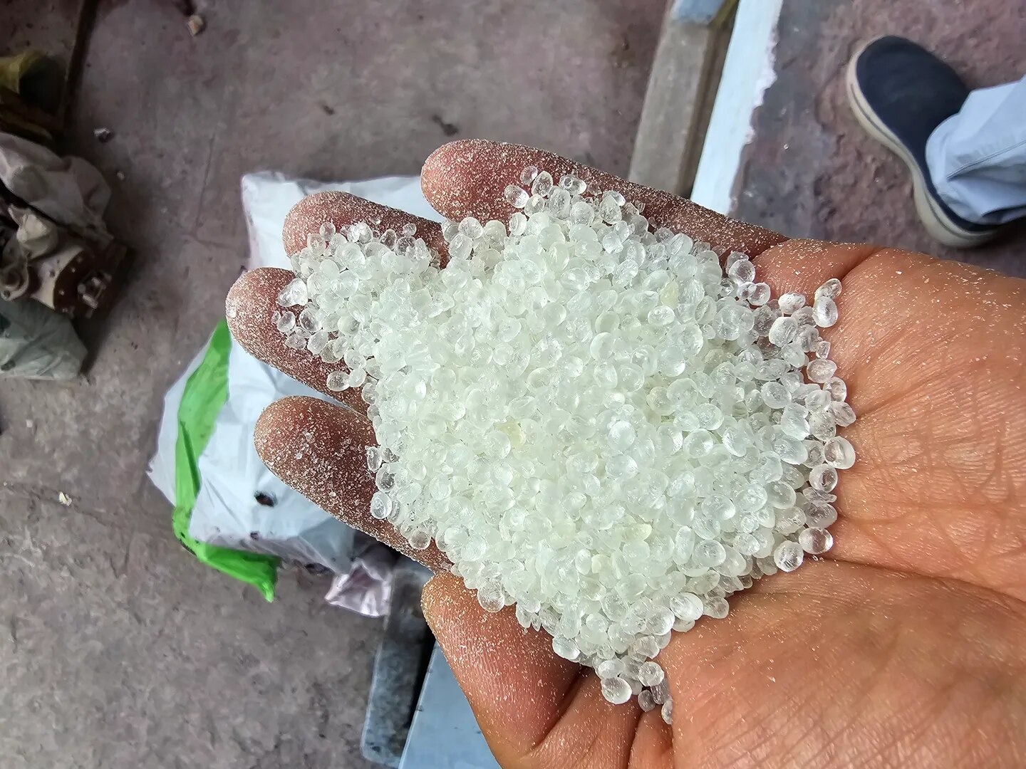 NATURAL SAN GRANULES image 1