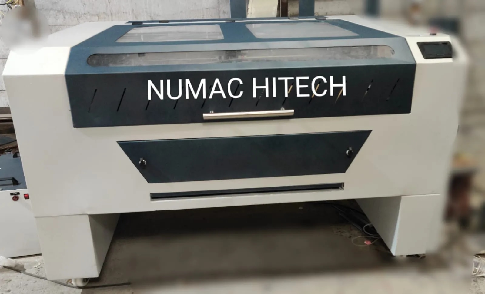 Automatic Laser Engraving Machine image 1