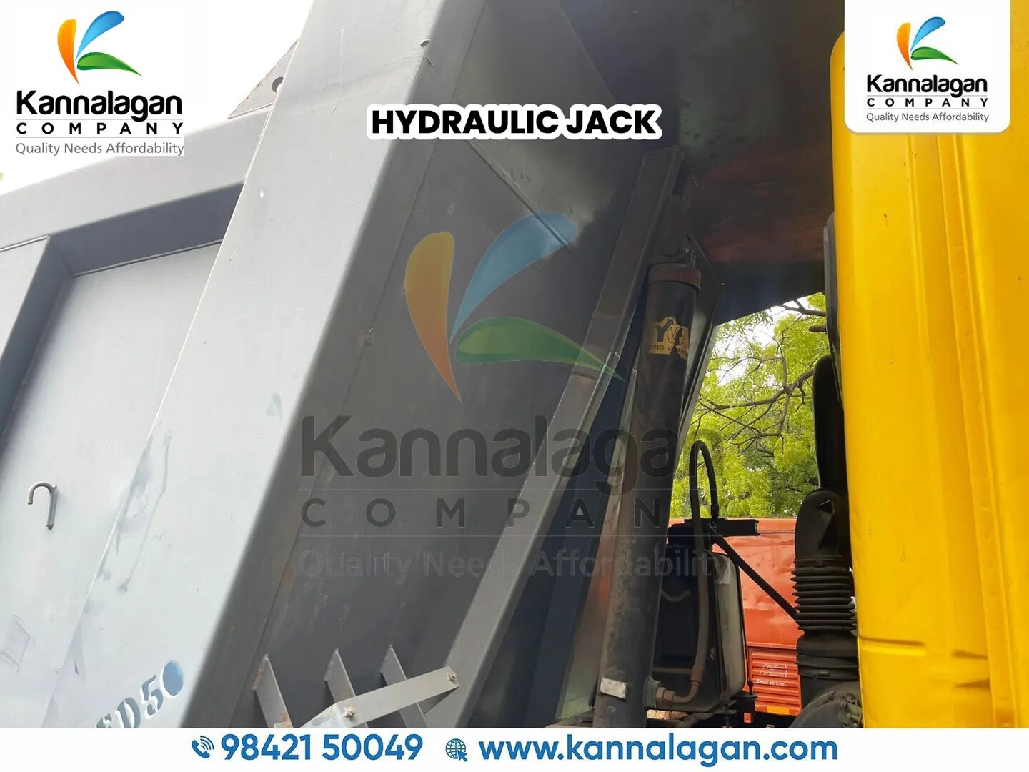 Bharatbenz - Hydraulic Jack image 1