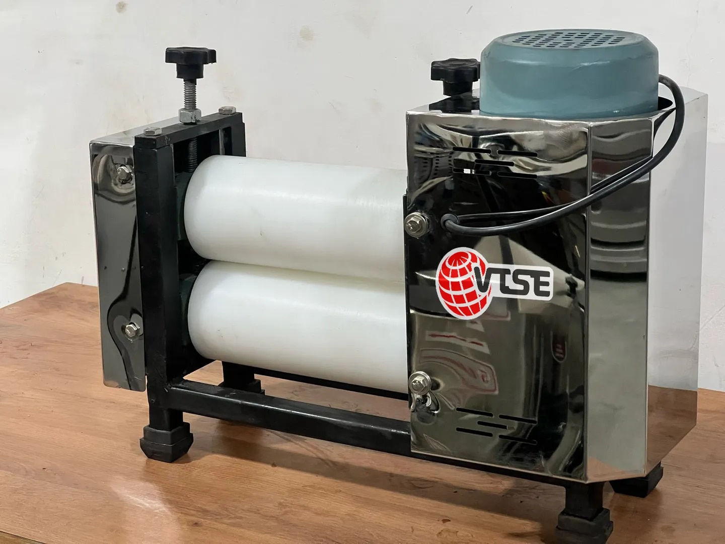 Commercial Samosa Patti Making Machine | Automatic Samosa Sheet Machine | VTSE image 1