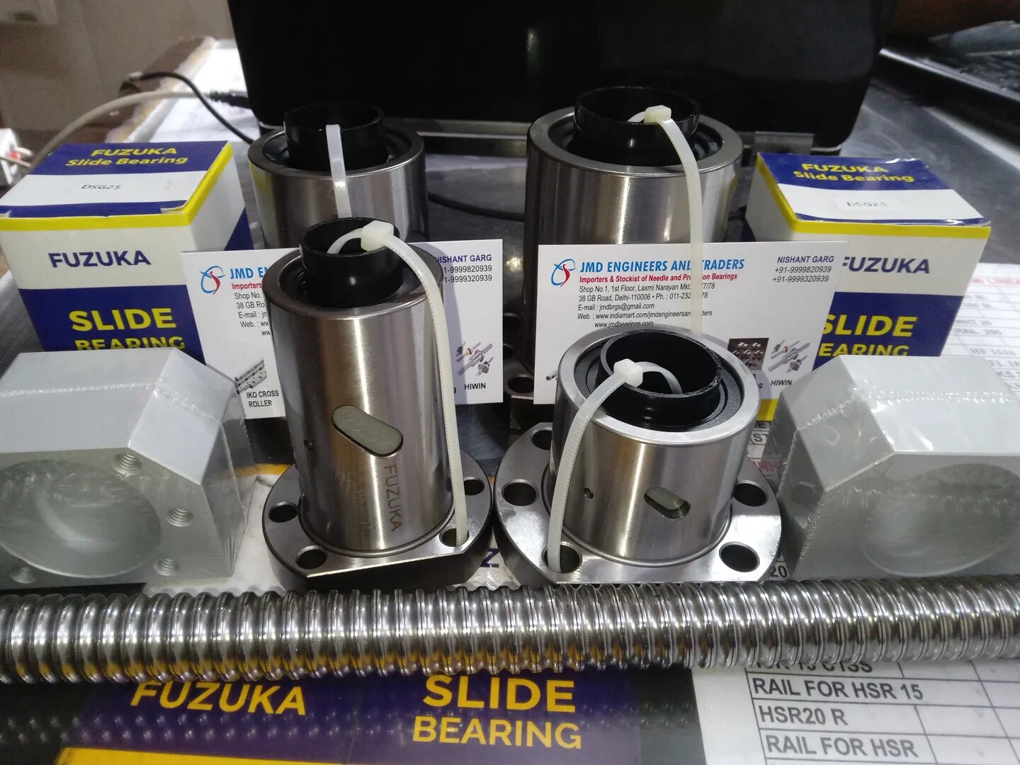 LINEAR BALL SCREW AND NUT image 1