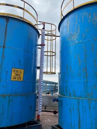 Caustic tank level indicator image 1
