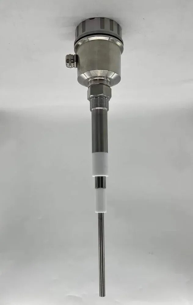 Capacitance Level Transmitter image 1