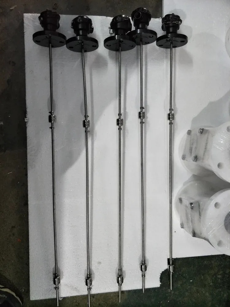 Magnetic Float Level Switch image 1