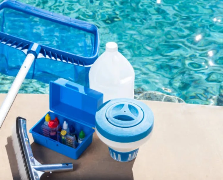 Swimming Pool Cleaning Kits image 1
