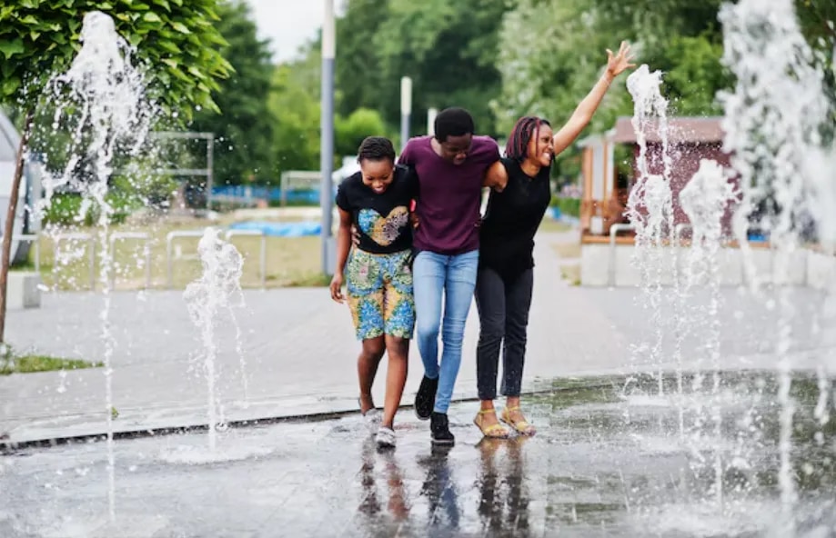 Water Fountains image 1