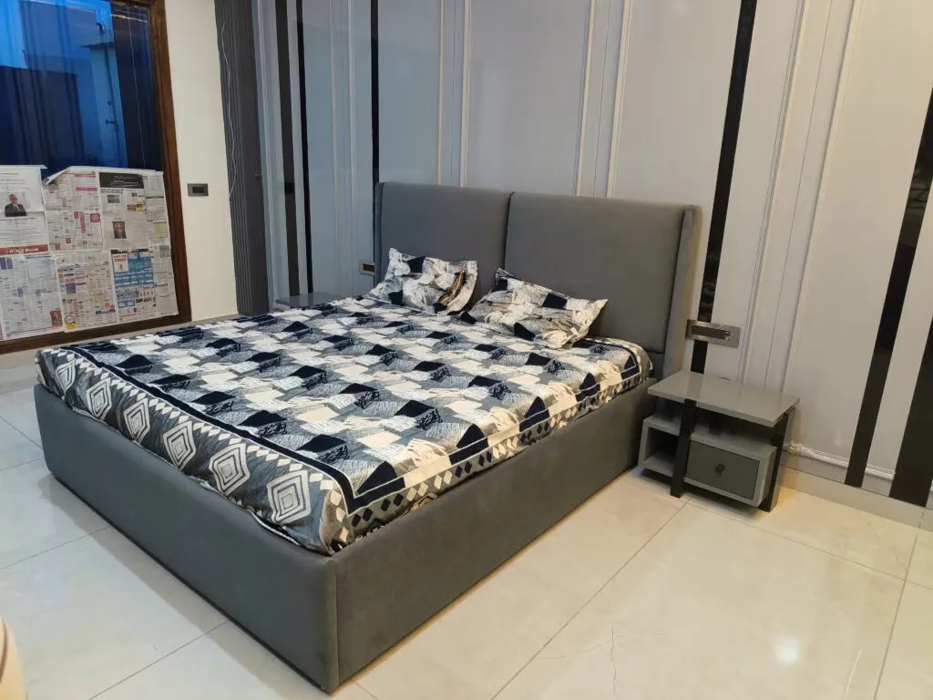 Oasis Bed image 1