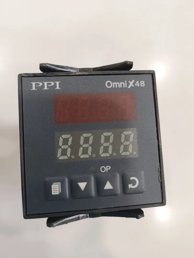 Temperature Controller image 1