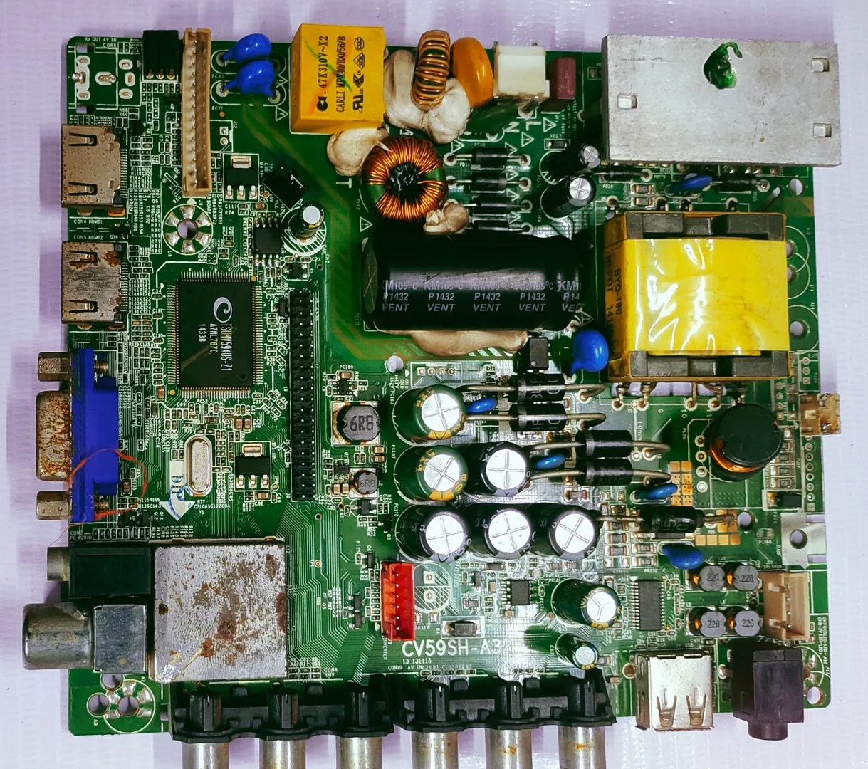 UNIVERSAL LED CV59SH-A32 MAIN BOARD #WB32 image 1