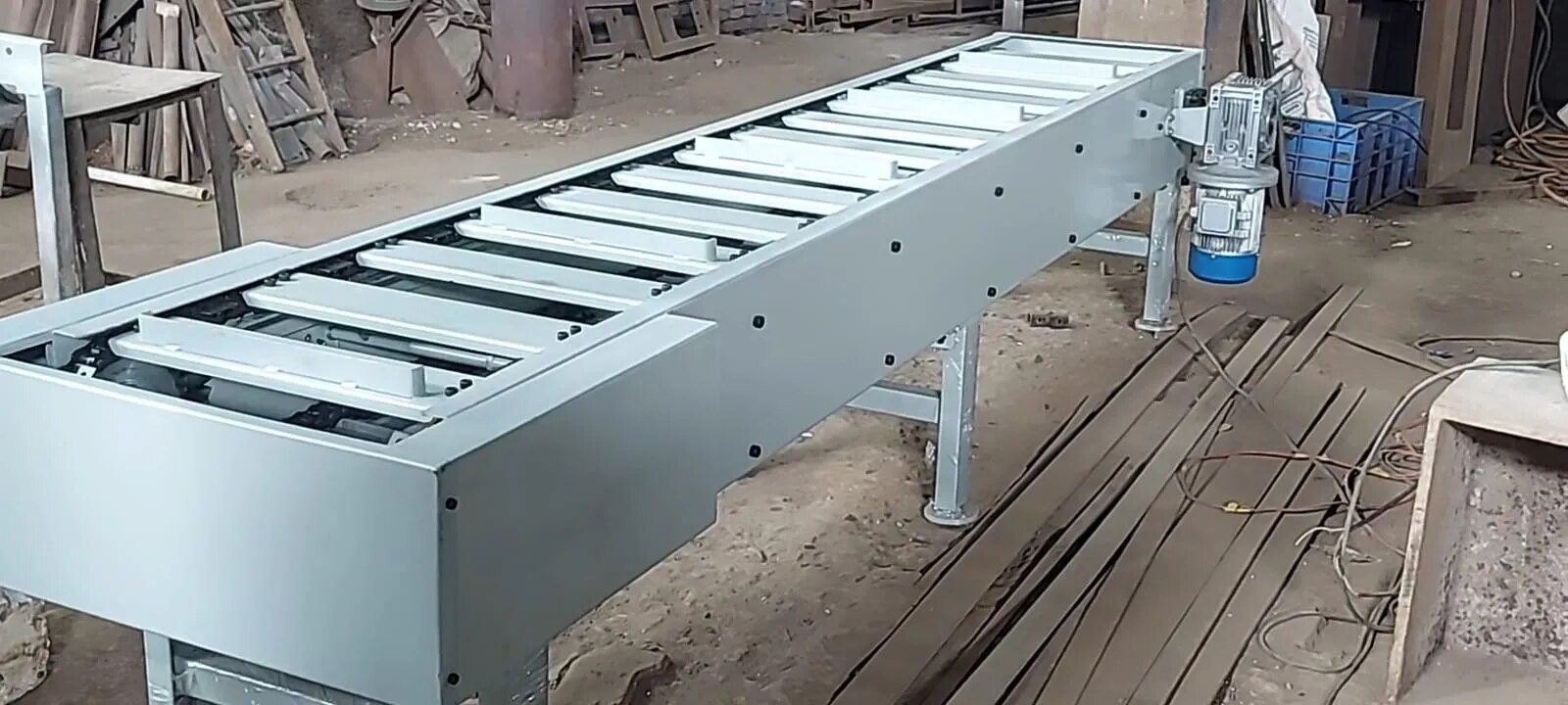 SLAT CHAIN CONVEYOR image 1