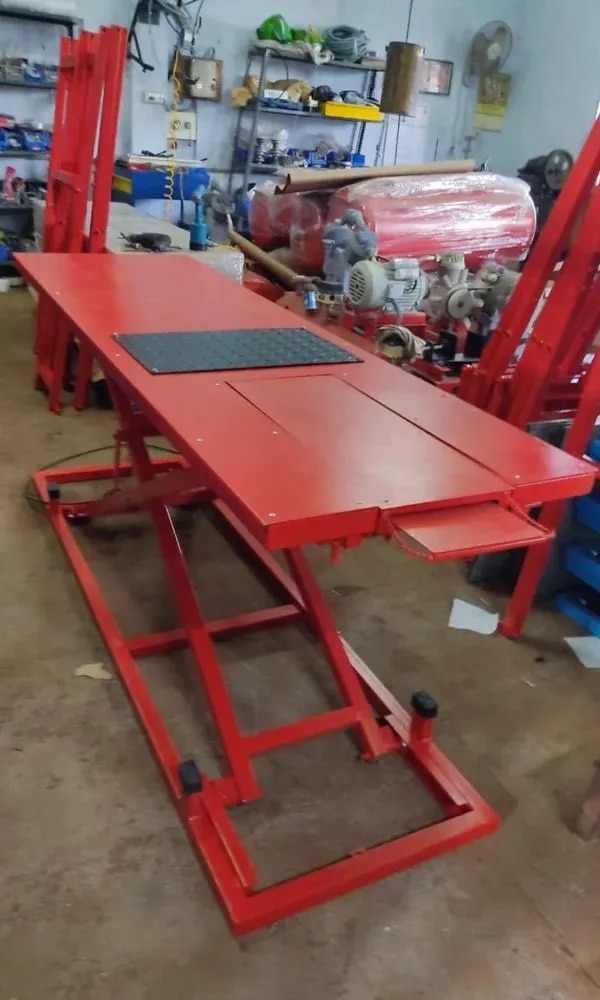 0.5 Ton Hydraulic Motorcycle Vehicle Lift image 1