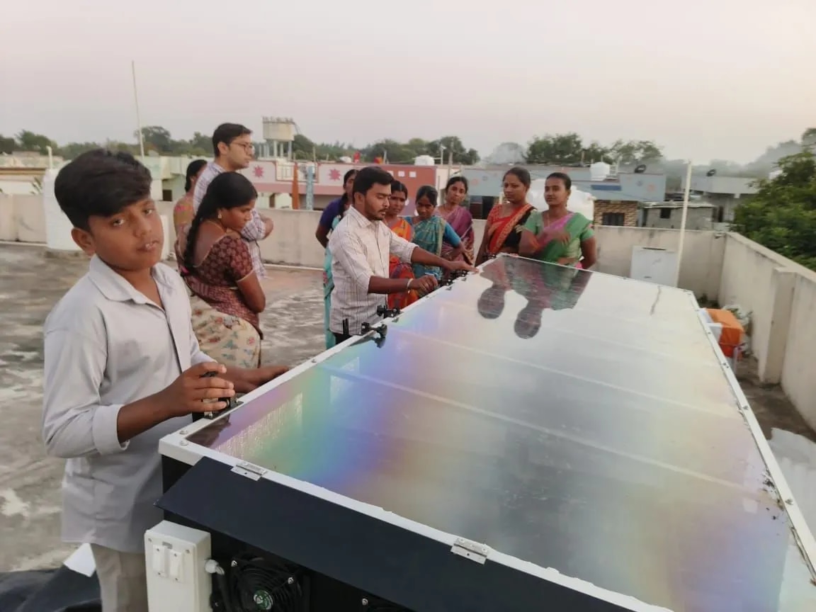RSDAL18TALEB SOLAR DRYER WITH ELECTRIC BACKUP image 1