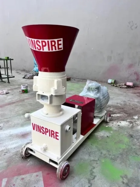 Animal Pellet Feed Making Machines image 1