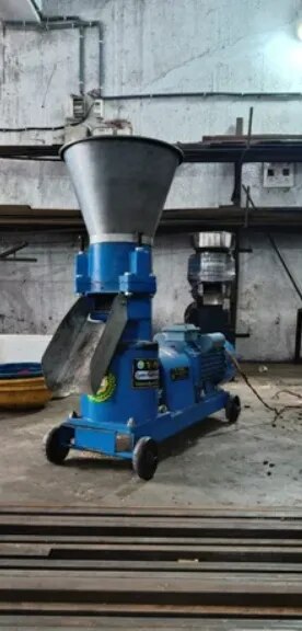 5HP Biomass Pallet Making Machines image 1