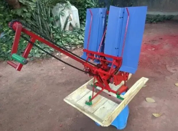 Manual Rice Transplanter image 1