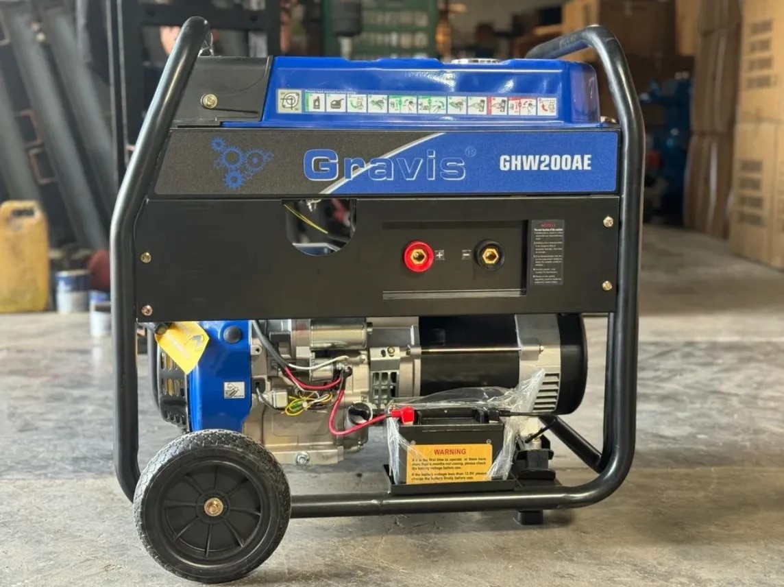 Portable Welding Machine 200 Amp image 1