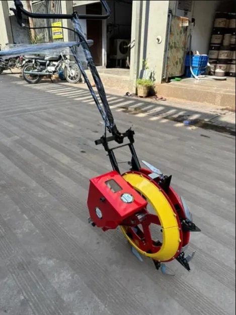 Manual Paddy Seeder image 1