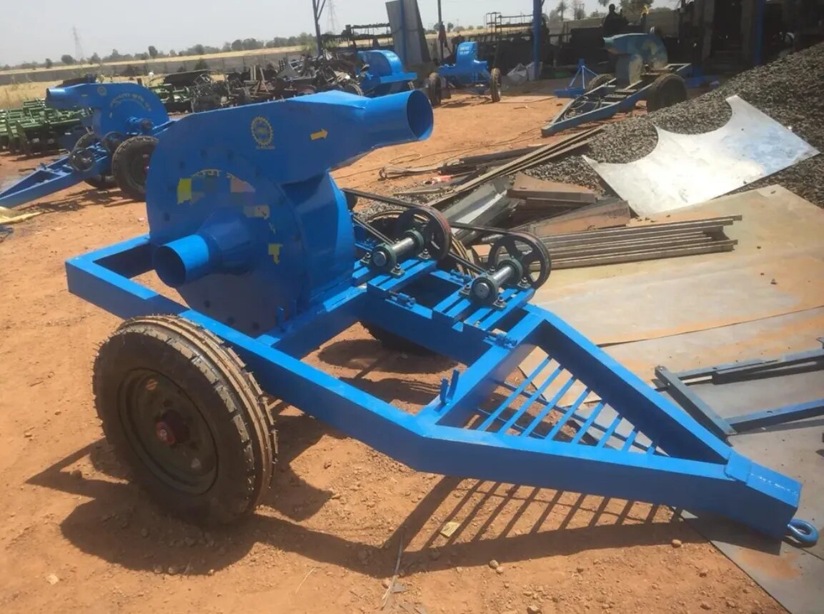 Greavity Conveyor Bhusa Bharne Ki Machine image 1