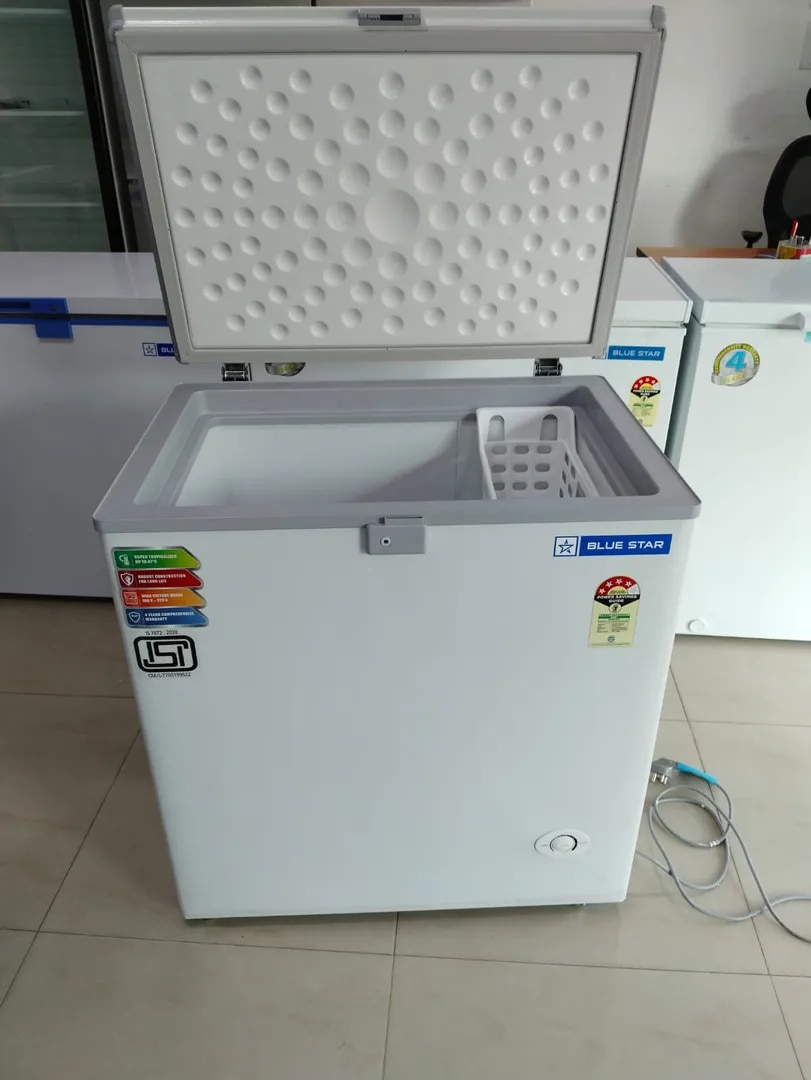 Blue Star Deep Freezer CF3-130NEYW image 1