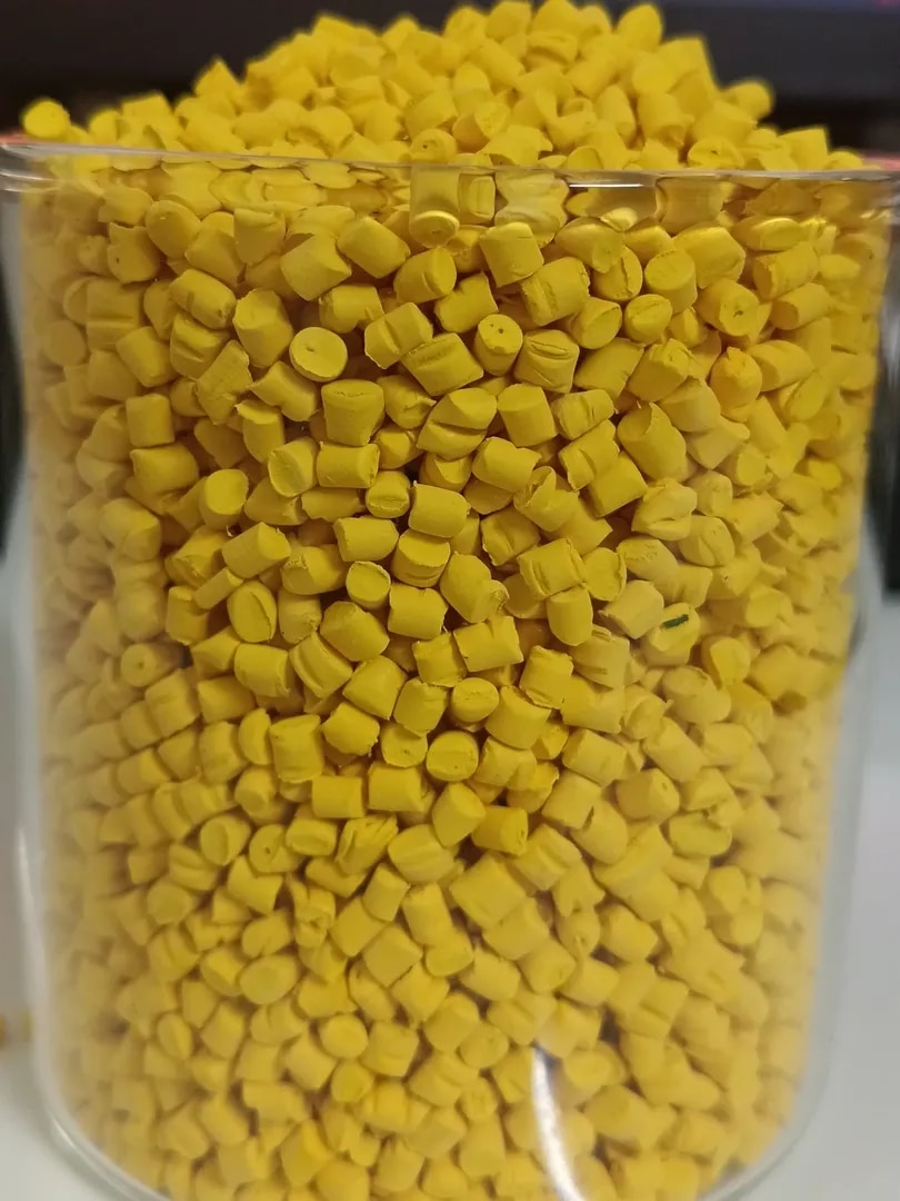 Lemon Yellow 220 image 1