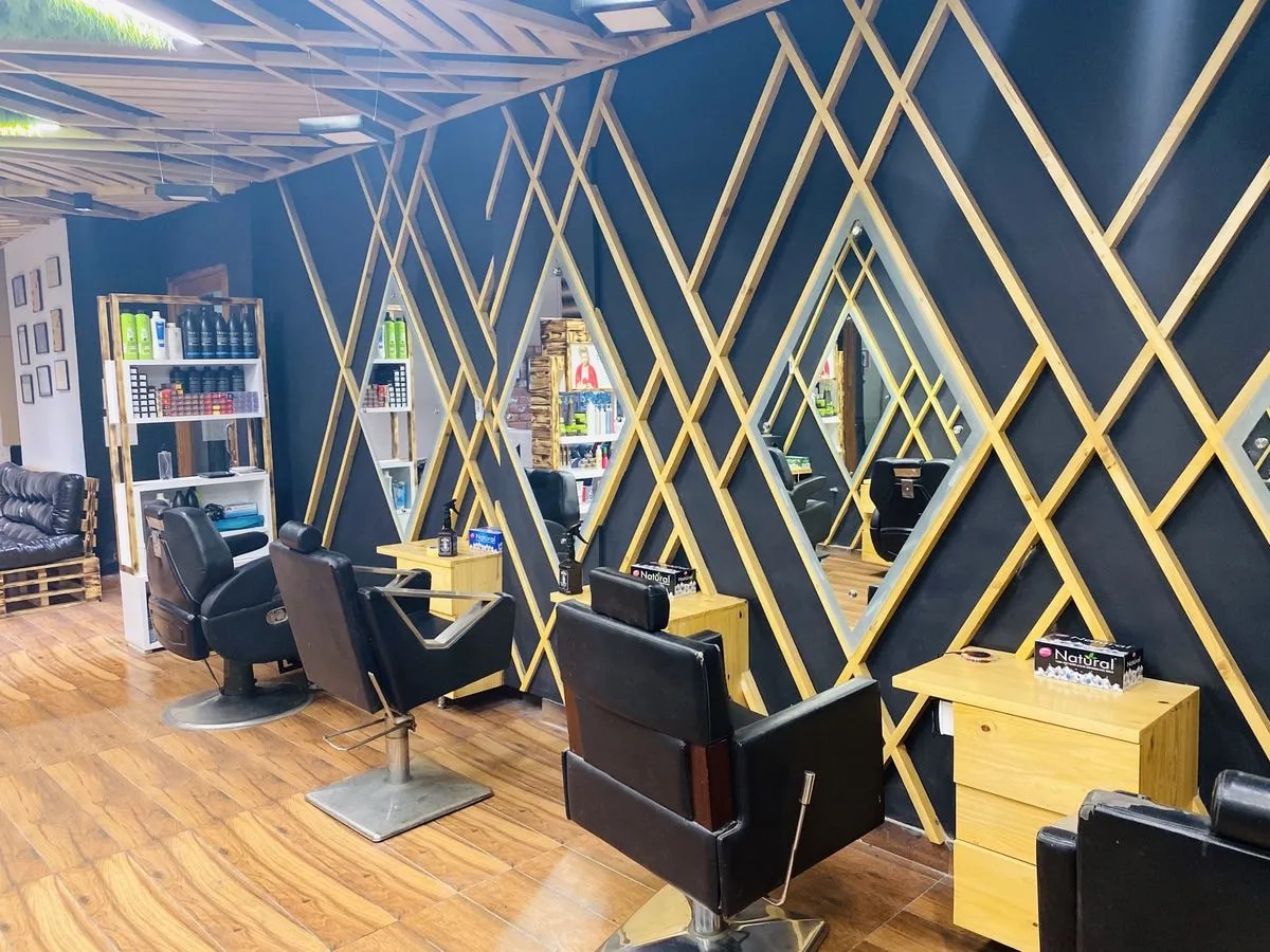 Modern Salon Interior Design That Elevates Ambience image 1