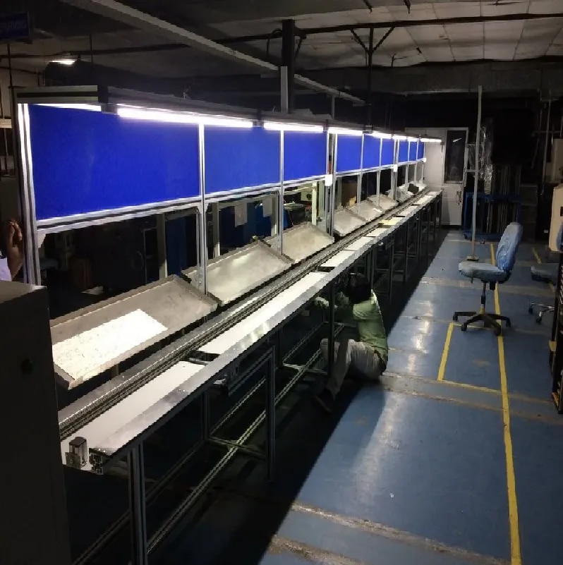 Aluminum Assembly Line Workstation image 1