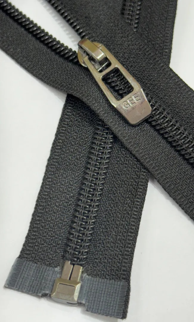 7 NO CFC GEE ZIPPER image 1