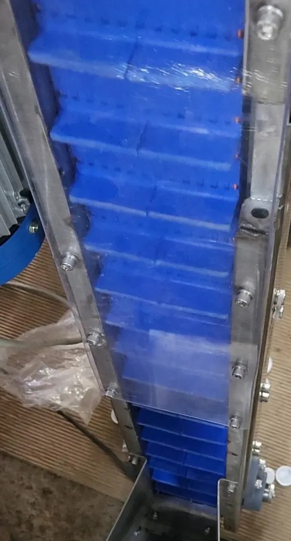 MODERN CLEAT BELT CONVEYOR image 1