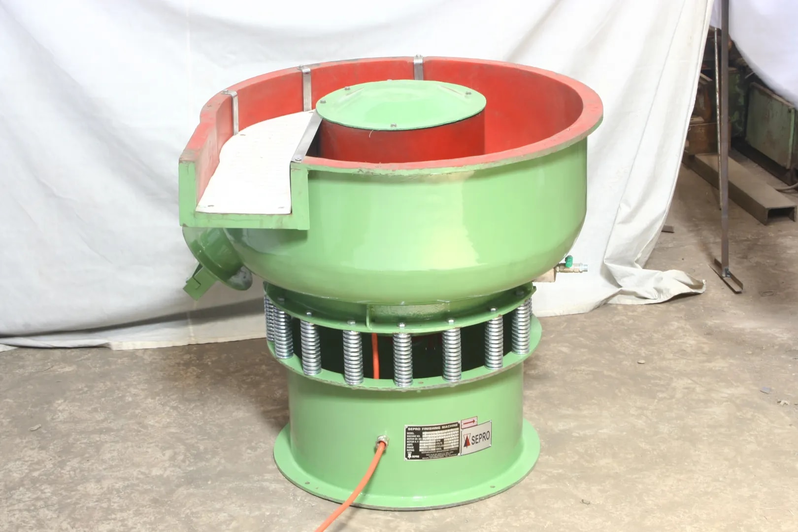 Vibratory Ball Burnishing Machine image 1