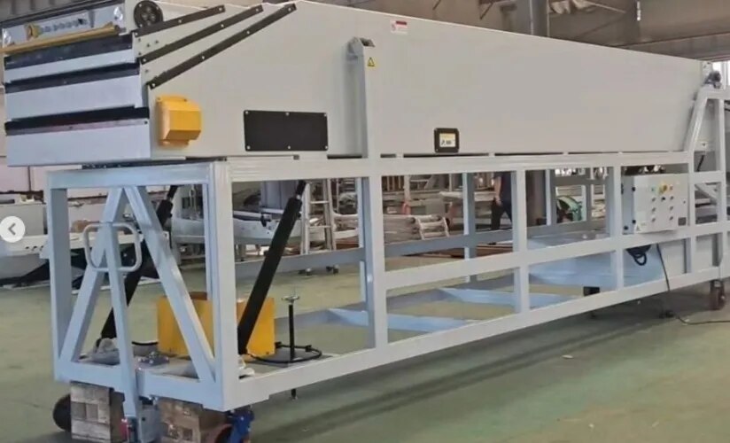 TELESCOPIC TRUCK LOADING CONVEYOR image 1