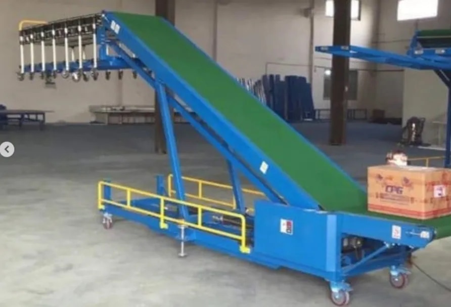 LOADING AND UNLOADING CONVEYOR image 1